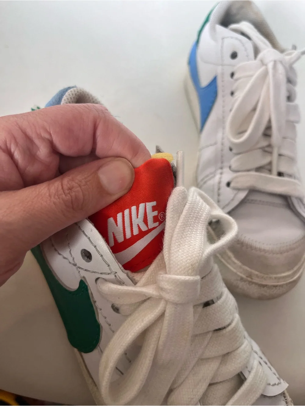 Nike Blazer Low Jumbo 77 Mismatch Sneakers Blue Green & White Women’s Size 7